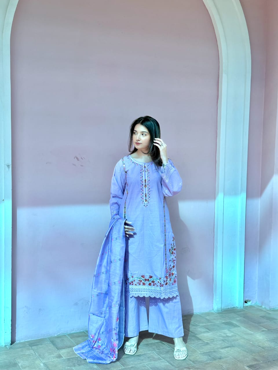 3 Piece – Viscose Thread Embroided