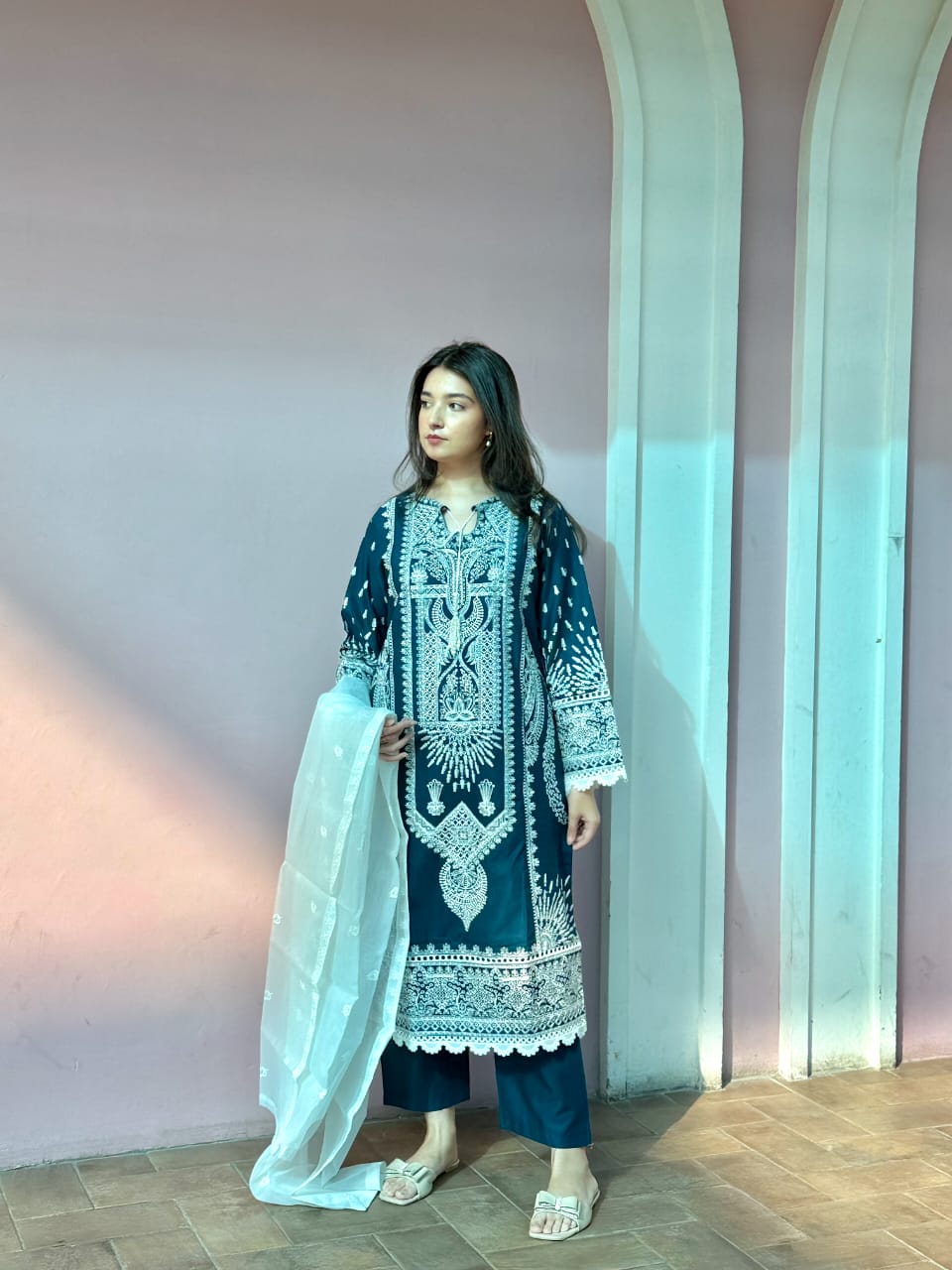 3 Piece – White Viscose Embroidered suit